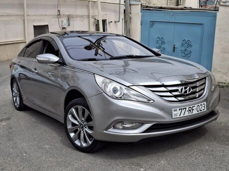 Hyundai Sonata 2010