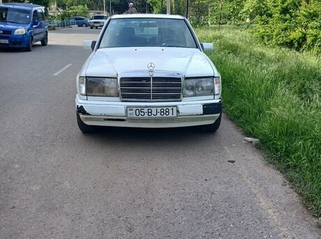 Mercedes E 200 1987