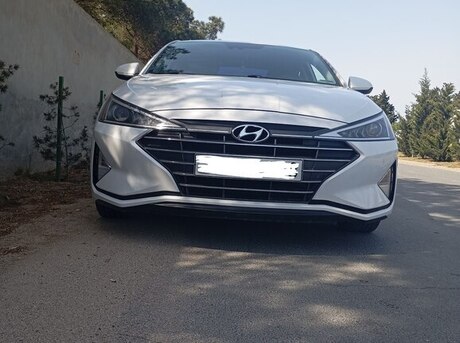 Hyundai Elantra 2020