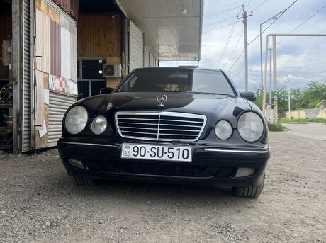 Mercedes E 240 2000