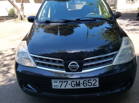 Nissan Tiida 2012