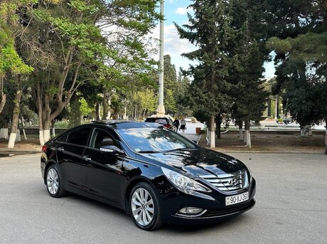 Hyundai Sonata 2011