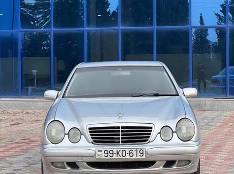 Mercedes E 240 2000