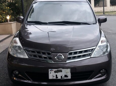 Nissan Tiida 2008