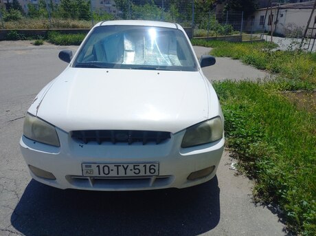 Hyundai Accent 2001