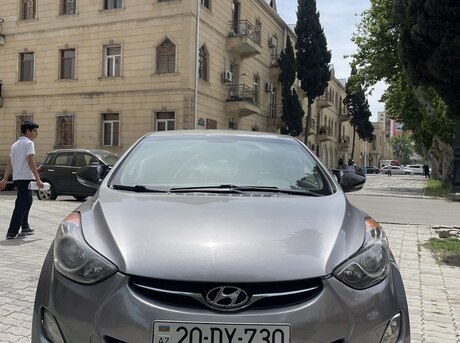 Hyundai Elantra 2013