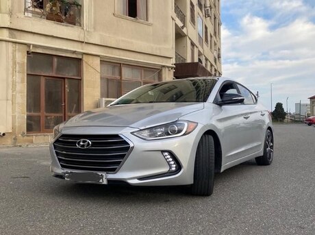 Hyundai Elantra 2017