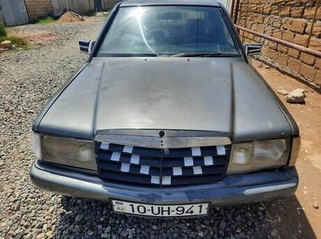 Mercedes 190 1988