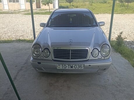 Mercedes E 230 1996