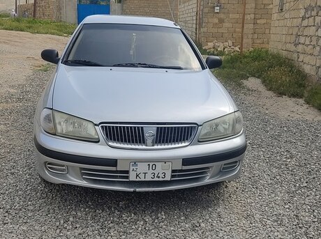 Nissan Sunny 2002