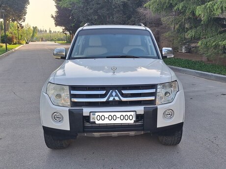 Mitsubishi Pajero 2008