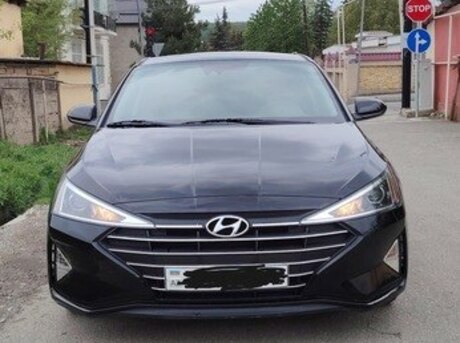 Hyundai Elantra 2020