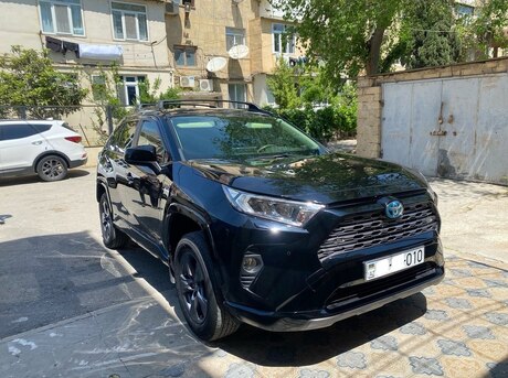 Toyota RAV4 2021