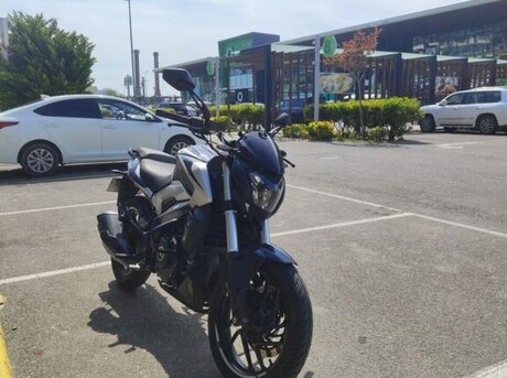 Bajaj Dominar 250 2025
