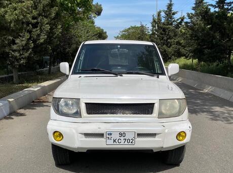 Mitsubishi Pajero io 1999