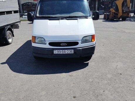 Ford Transit 2000