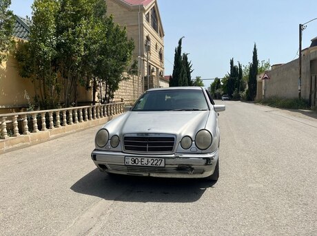 Mercedes E 230 1996