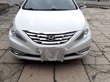 Hyundai Sonata 2010