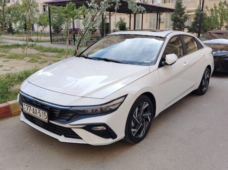 Hyundai Elantra 2024