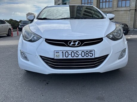 Hyundai Elantra 2013