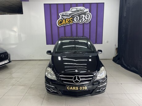 Mercedes B 180 2011