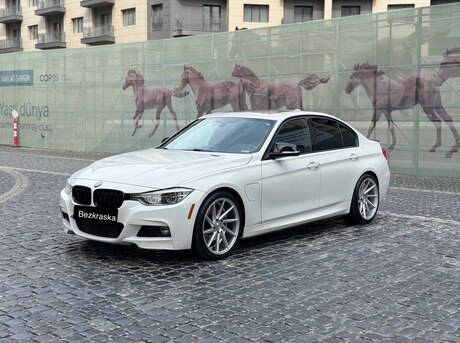 BMW 330e 2018