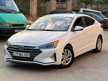 Hyundai Elantra 2019