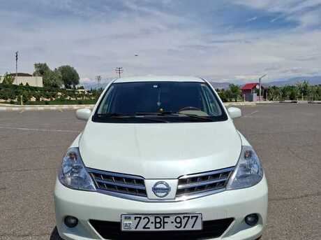 Nissan Tiida 2011
