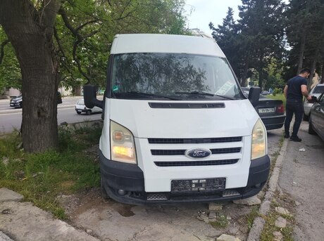 Ford Transit 2011