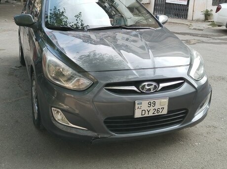 Hyundai Accent 2011