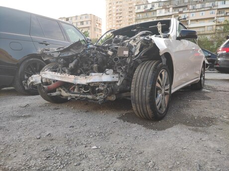 Mercedes E 220 d 2013