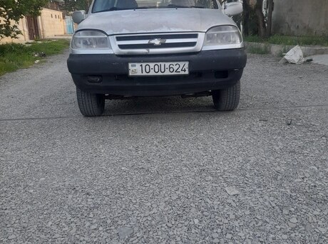 Chevrolet Niva 2005