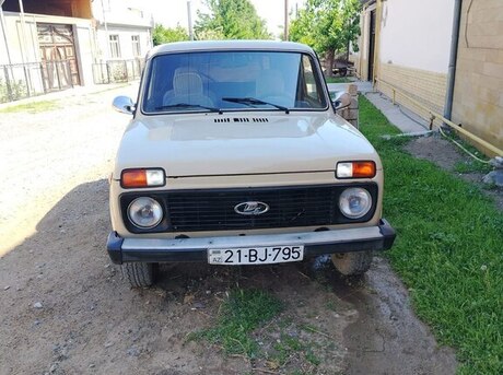 LADA (VAZ) Niva 1981