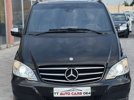 Mercedes Viano