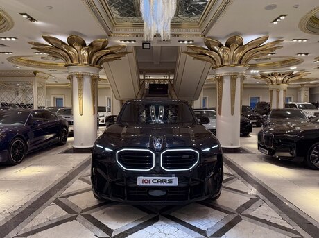 BMW XM