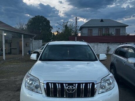 Toyota Land Cruiser Prado 2013