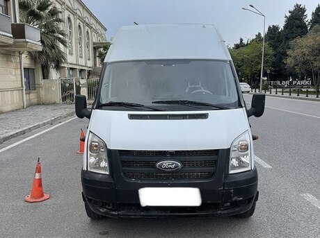 Ford Transit 2012