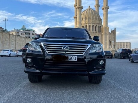 Lexus LX 570 2011