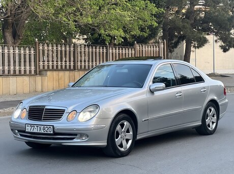 Mercedes E 320