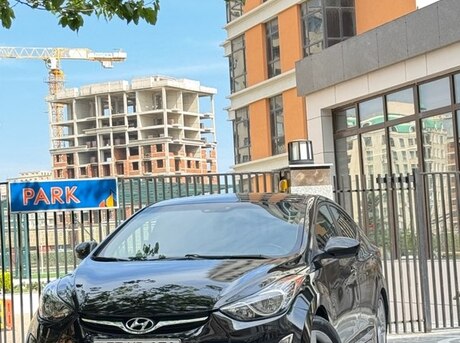 Hyundai Elantra 2012