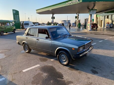 LADA (VAZ) 2107 2010