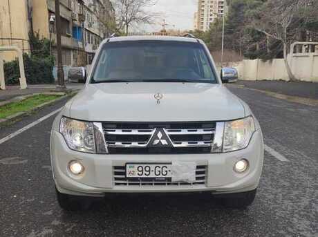 Mitsubishi Pajero 2011
