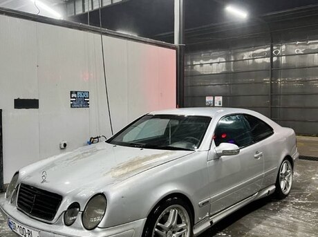 Mercedes  2001