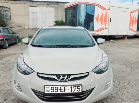 Hyundai Elantra 2013