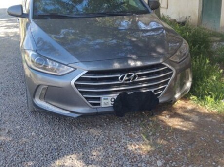 Hyundai Elantra 2017