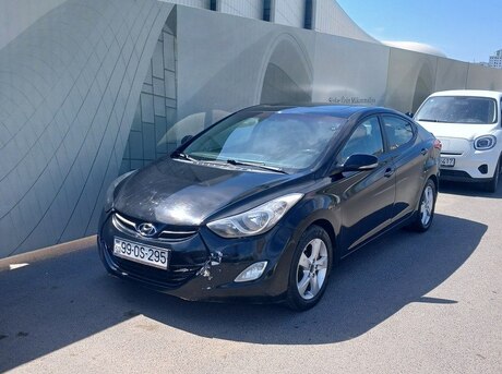 Hyundai Elantra 2011