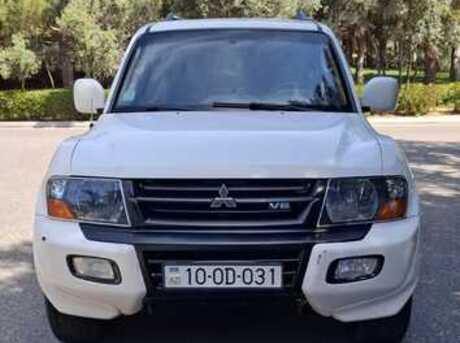 Mitsubishi Pajero 2002