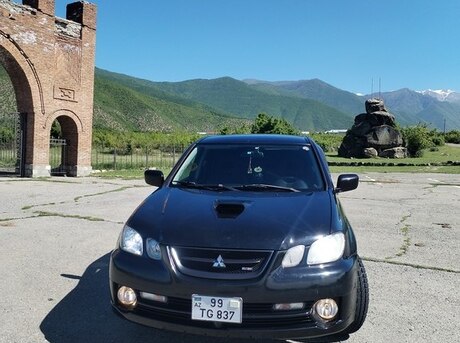 Mitsubishi Airtrek 2002