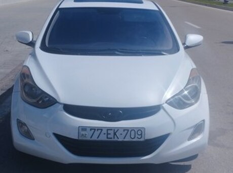 Hyundai Elantra 2012