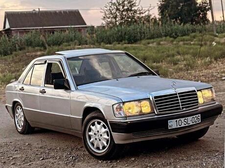 Mercedes 190 1990